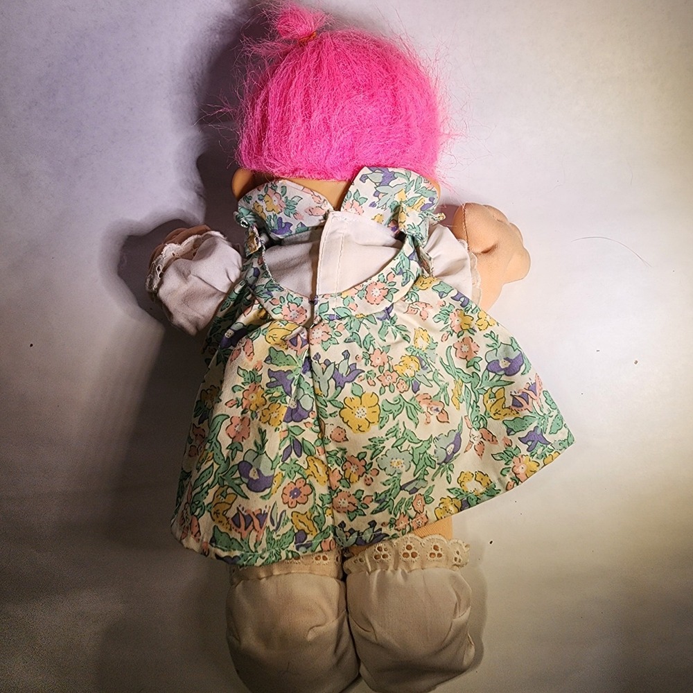 Russ Berrie Troll Plush Floral Dress Pink Hair Soft Body 12" Vintage - Picture 5 of 6